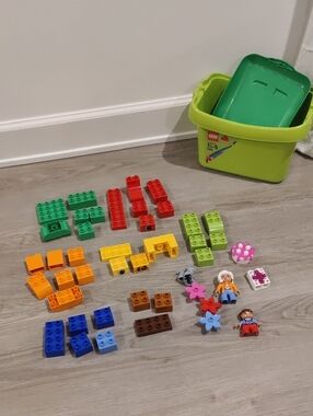 Lego Duplo Multicolor 44Pc assorted Blocks & Figures Green Storage Childrens Y2K